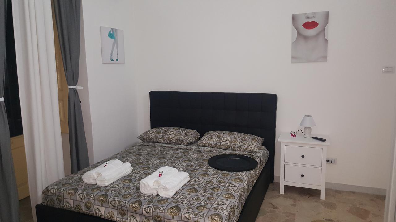 Апартаменти Exclusive House Center Катанія Екстер'єр фото