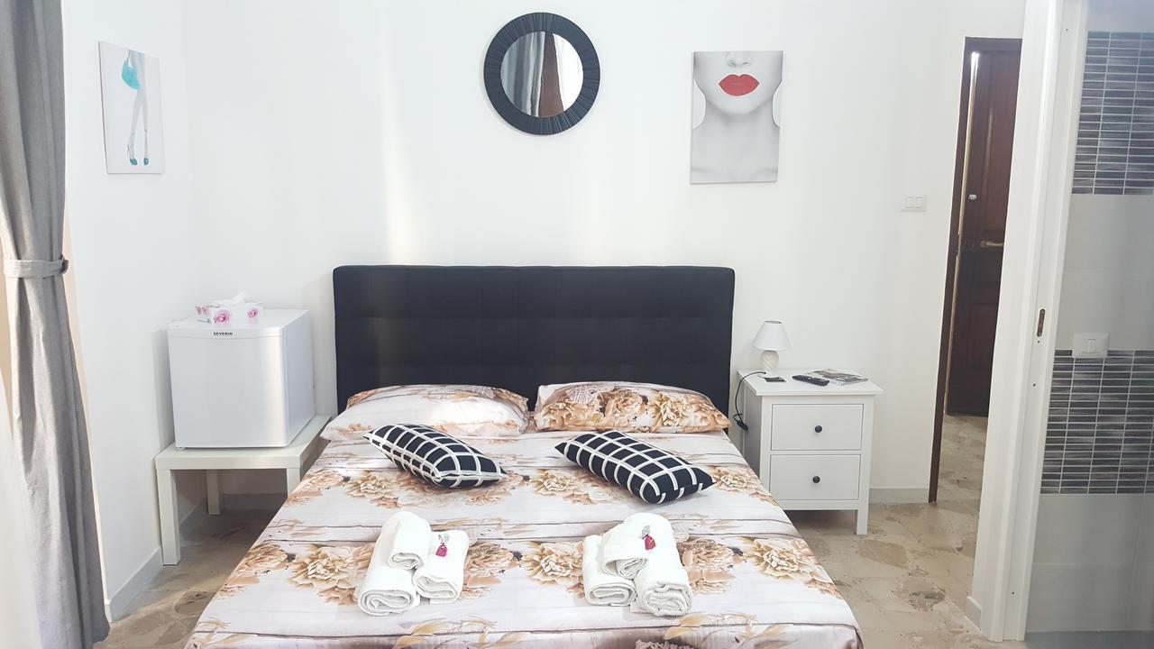 Апартаменти Exclusive House Center Катанія Екстер'єр фото