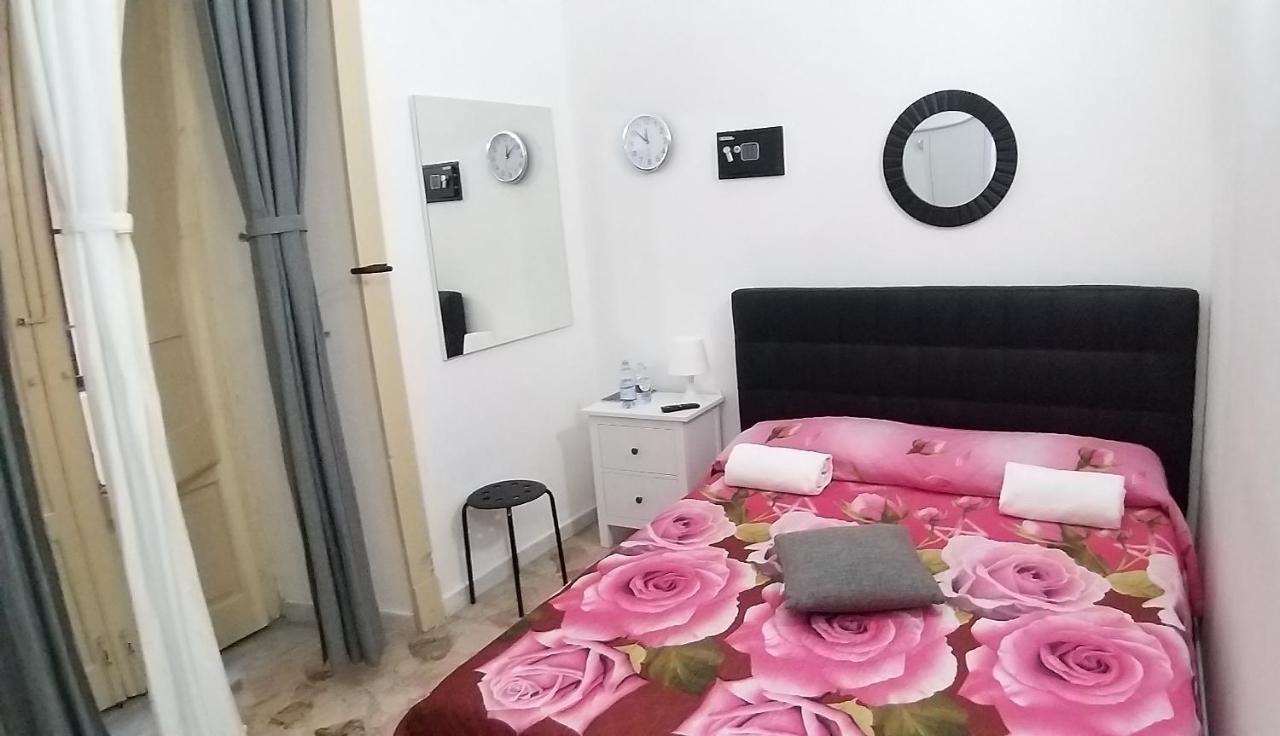 Апартаменти Exclusive House Center Катанія Екстер'єр фото
